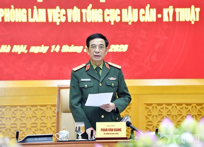 Gallery - 	Đại tướng Phan Văn Giang làm việc với Tổng cục Hậu cần-Kỹ thuật